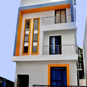 Lodge Uthram Residency, Kochi
